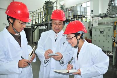 杨斌教授带领的冶金工程教师团队入选全国高校黄大年式教师团队