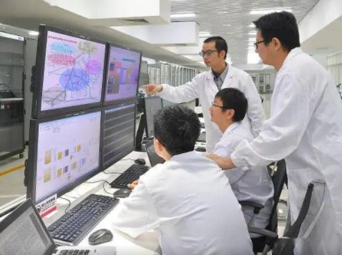 博士后被批量引进上海,年薪12万打底引争议 还不如月薪4000