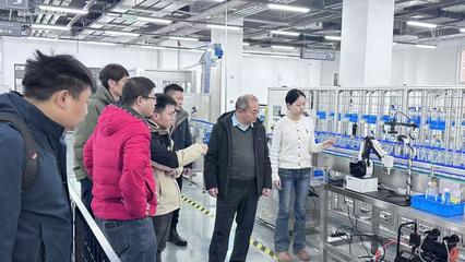 扬州经济技术开发区科技局李俊副局长一行访问机械工程学院，共促工程与技术研究发展