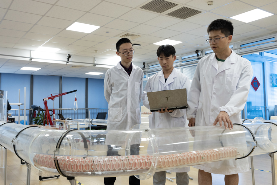 上海AI发展获高度认可 研究机构加速布局，学科融合引领创新